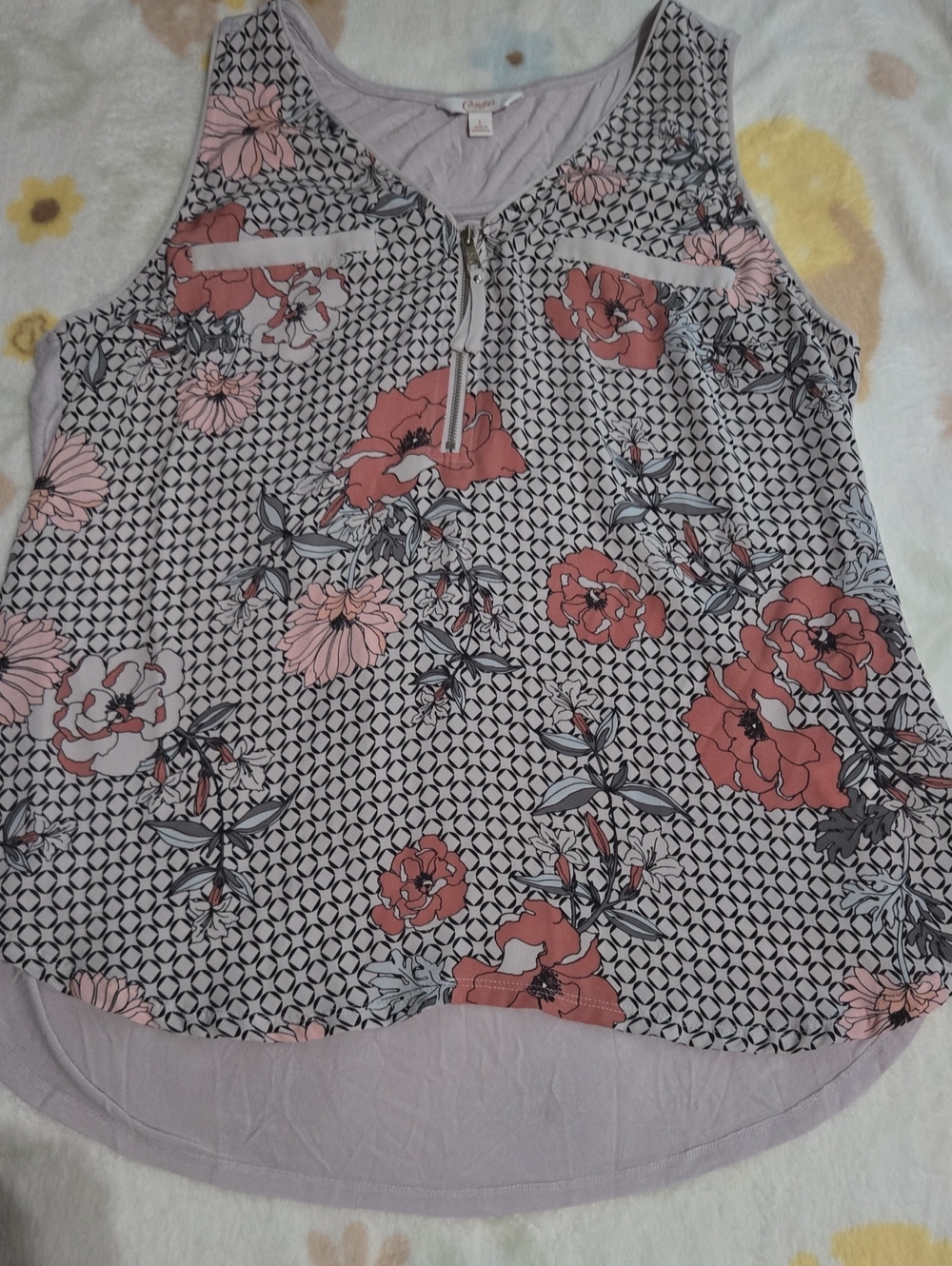 Candie's Floral Zip Front Sleeveless Blouse in Coral and Light Pink